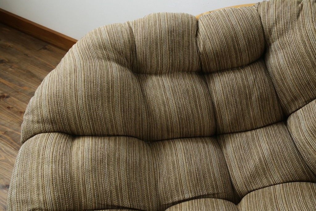 中古　美品　ACME Furniture(アクメファニチャー)　WICKER(ウィッカー)　ラタンフレームと柔らかなファブリックの素材感が魅力のイージーチェア　(R-084944)