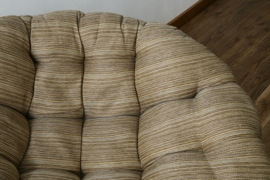 中古　美品　ACME Furniture(アクメファニチャー)　WICKER(ウィッカー)　ラタンフレームと柔らかなファブリックの素材感が魅力のイージーチェア　(R-084944)