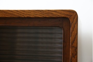 和製ヴィンテージ　上手物　総欅材　上杢が映える漆塗りの指物工芸茶箪笥　(R-084945)