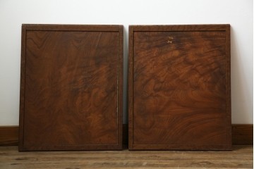 和製ヴィンテージ　上手物　総欅材　上杢が映える漆塗りの指物工芸茶箪笥　(R-084945)