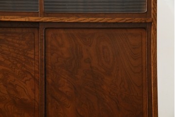 和製ヴィンテージ　上手物　総欅材　上杢が映える漆塗りの指物工芸茶箪笥　(R-084945)