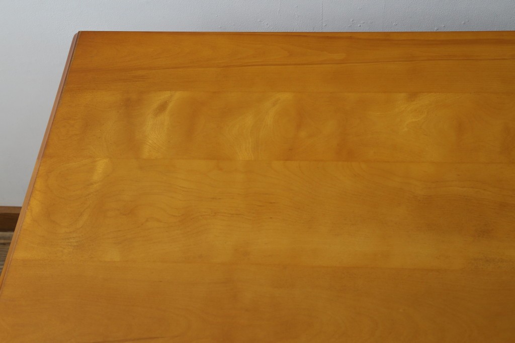 中古　美品　横浜クラシック家具　ダニエル(daniel)　上品な木肌が美しい重厚な両袖デスク　(R-084947)