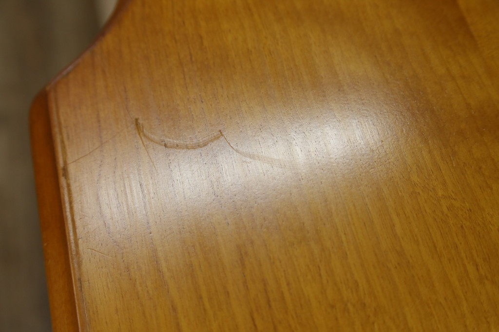 中古　美品　横浜クラシック家具　ダニエル(daniel)　上品な木肌が美しい重厚な両袖デスク　(R-084947)