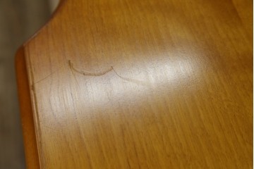 中古　美品　横浜クラシック家具　ダニエル(daniel)　上品な木肌が美しい重厚な両袖デスク　(R-084947)