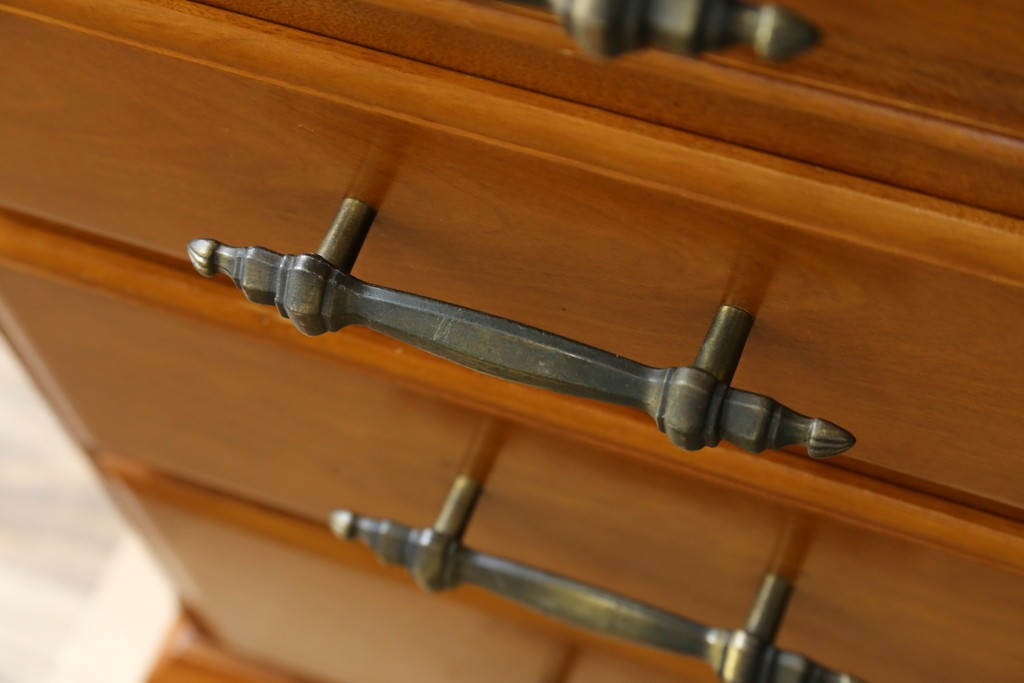 中古　美品　横浜クラシック家具　ダニエル(daniel)　上品な木肌が美しい重厚な両袖デスク　(R-084947)