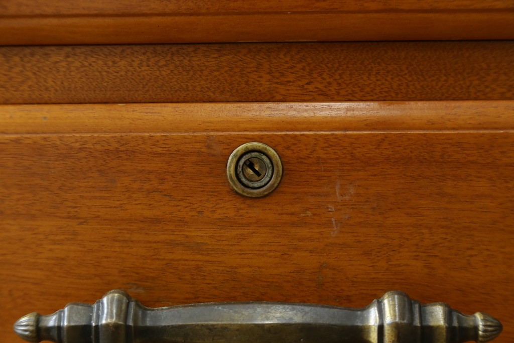 中古　美品　横浜クラシック家具　ダニエル(daniel)　上品な木肌が美しい重厚な両袖デスク　(R-084947)