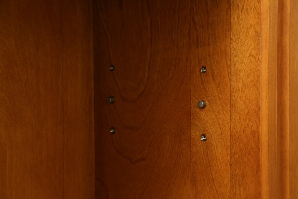 中古　美品　横浜クラシック家具　ダニエル(daniel)　上品な木肌が美しい重厚な両袖デスク　(R-084947)