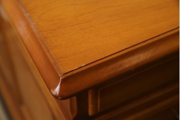 中古　美品　横浜クラシック家具　ダニエル(daniel)　上品な木肌が美しい重厚な両袖デスク　(R-084947)