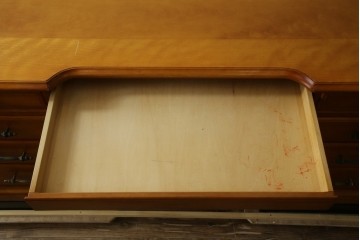 中古　美品　横浜クラシック家具　ダニエル(daniel)　上品な木肌が美しい重厚な両袖デスク　(R-084947)