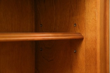 中古　美品　横浜クラシック家具　ダニエル(daniel)　上品な木肌が美しい重厚な両袖デスク　(R-084947)