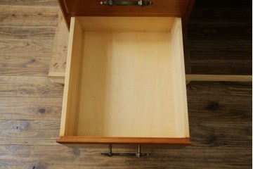 中古　美品　横浜クラシック家具　ダニエル(daniel)　上品な木肌が美しい重厚な両袖デスク　(R-084947)