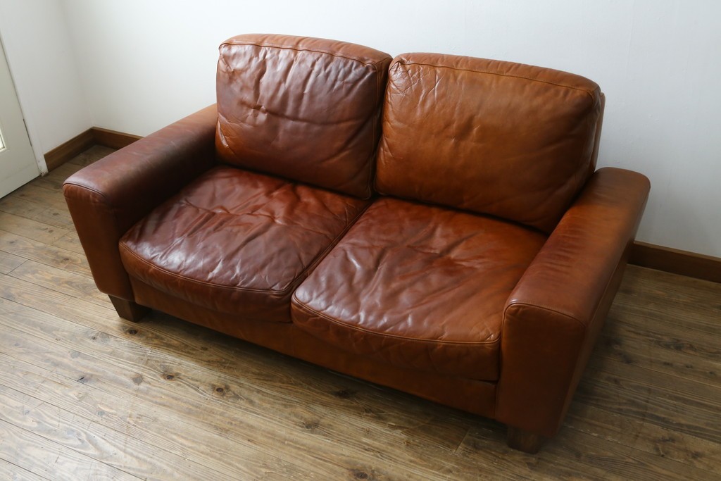 中古　ACME Furniture(アクメファニチャー)　FRESNO(フレスノ)　本革の味わい深い風合いが魅力の二人掛けソファ　定価約33万円　(R-084948)