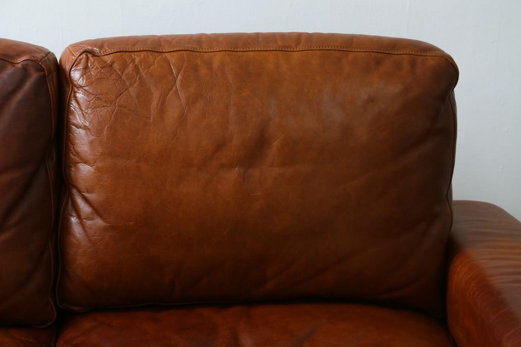 中古　ACME Furniture(アクメファニチャー)　FRESNO(フレスノ)　本革の味わい深い風合いが魅力の二人掛けソファ　定価約33万円　(R-084948)