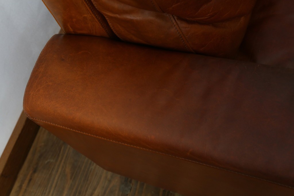 中古　ACME Furniture(アクメファニチャー)　FRESNO(フレスノ)　本革の味わい深い風合いが魅力の二人掛けソファ　定価約33万円　(R-084948)