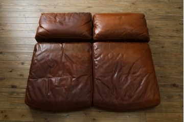 中古　ACME Furniture(アクメファニチャー)　FRESNO(フレスノ)　本革の味わい深い風合いが魅力の二人掛けソファ　定価約33万円　(R-084948)