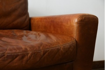 中古　ACME Furniture(アクメファニチャー)　FRESNO(フレスノ)　本革の味わい深い風合いが魅力の二人掛けソファ　定価約33万円相当　(R-084948)