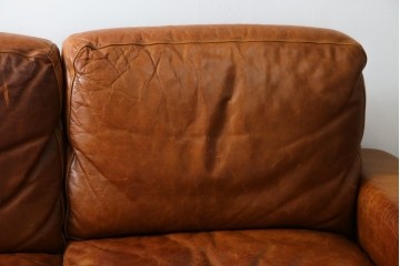 中古　ACME Furniture(アクメファニチャー)　FRESNO(フレスノ)　本革の味わい深い風合いが魅力の二人掛けソファ　定価約33万円相当　(R-084948)