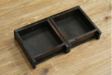 中古　韓国　李朝デザイン　素朴な金具が趣を添えるアンティーク調ローボード　(R-084949)