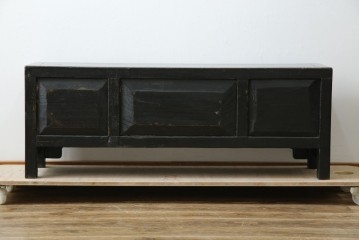 中古　韓国　李朝デザイン　素朴な金具が趣を添えるアンティーク調ローボード　(R-084949)