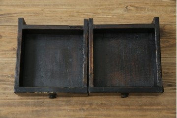 中古　韓国　李朝デザイン　素朴な金具が趣を添えるアンティーク調ローボード　(R-084949)