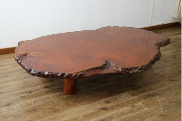 和製ヴィンテージ　特大!!　表情豊かな鳥眼杢と葡萄杢が広がる花梨(カリン)材一枚板の座卓　(R-084953)