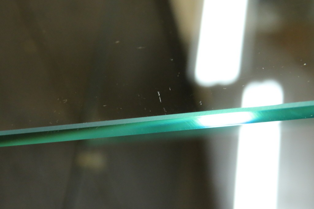 中古　美品　カリモク家具(karimoku)　domani(ドマーニ)　QUEENS LIFE(クイーンズライフ)　格調高いガラス扉と照明付きのキャビネット　現行推定定価約110万円　(R-084954)