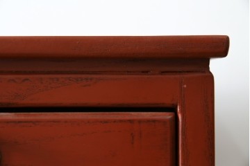 中古　美品　朱色のオリエンタルデザインが映える引き出し18杯の縦型チェスト　(R-084955)