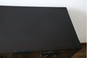 中古　美品　仙台民芸箪笥(仙台箪笥)　金具装飾が映える漆塗りの衣装箪笥　定価約50万円相当　(R-084956)