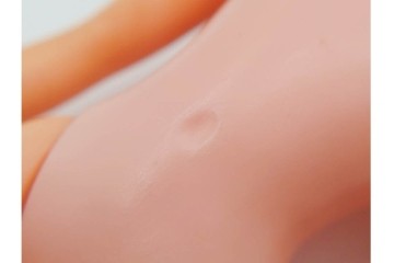 当時物　TAKARA(タカラ)　へそあり・ドットあり・両腕両足連動の初代リカちゃん人形　(R-084966)　