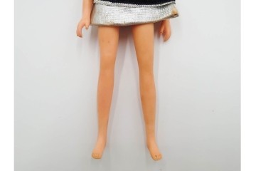 当時物　TAKARA(タカラ)　へそあり・ドットあり・両腕両足連動の初代リカちゃん人形　(R-084966)　