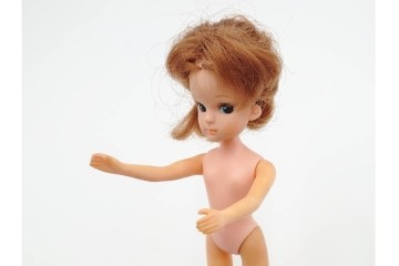 当時物　TAKARA(タカラ)　へそあり・ドットあり・両腕両足連動の初代リカちゃん人形　(R-084966)　