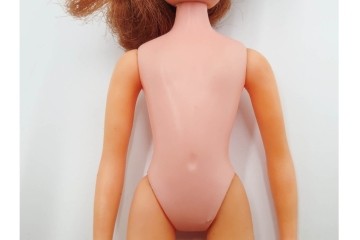 当時物　TAKARA(タカラ)　へそあり・ドットあり・両腕両足連動の初代リカちゃん人形　(R-084966)　