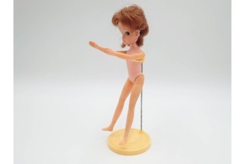 当時物　TAKARA(タカラ)　へそあり・ドットあり・両腕両足連動の初代リカちゃん人形　(R-084966)　