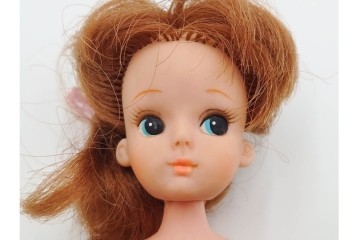 当時物　TAKARA(タカラ)　へそあり・ドットあり・両腕両足連動の初代リカちゃん人形　(R-084966)　