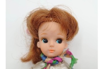 当時物　TAKARA(タカラ)　へそあり・ドットあり・両腕両足連動の初代リカちゃん人形　(R-084966)　