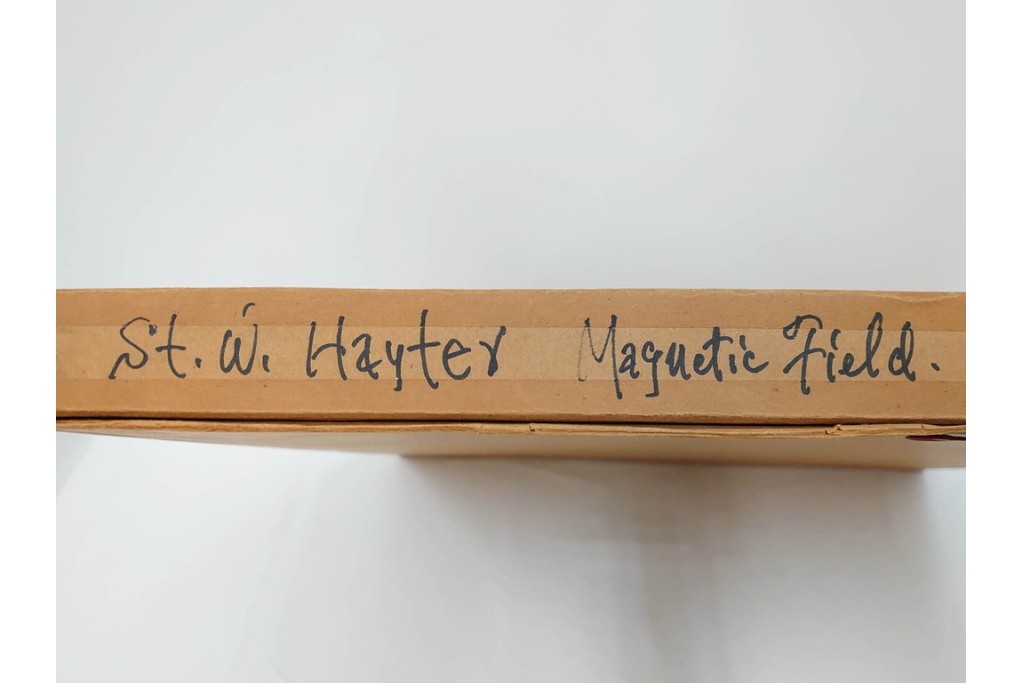 真作　サイン入り　1966年作　スタンリー・ウィリアム・ヘイター(Stanley William Hayter)　48/50　「Magnetic Field(マグネティック・フィールド)」　磁場のうねりを思わせる反復する線と色面が印象的な銅版画　外箱付き　(R-084974)