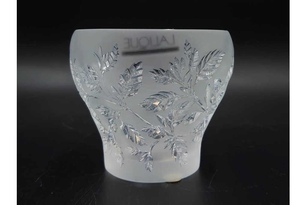 フランス　 LALIQUE(ラリック)　ローズマリー・バジル　繊細な植物の陰影が美しいキャンドルフォルダー2点セット　外箱付き　(R-084982)