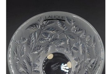 フランス　 LALIQUE(ラリック)　ローズマリー・バジル　繊細な植物の陰影が美しいキャンドルフォルダー2点セット　外箱付き　(R-084982)