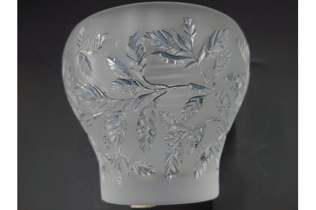 フランス　 LALIQUE(ラリック)　ローズマリー・バジル　繊細な植物の陰影が美しいキャンドルフォルダー2点セット　外箱付き　(R-084982)