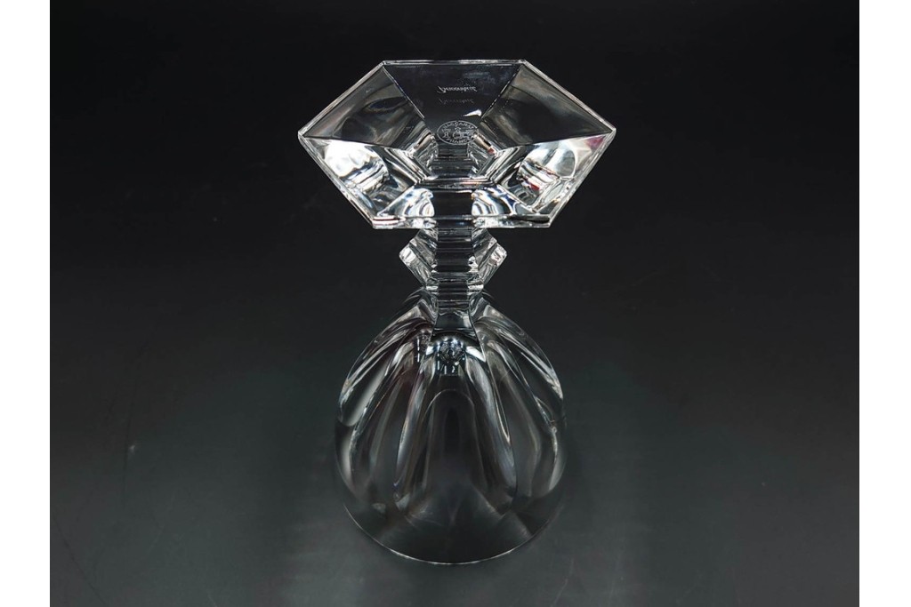 フランス　Baccarat(バカラ)　HARCOURT(アルクール)　L(ラージ)サイズ　精巧なカットが美しいワイングラス2客セット　定価(2客合計)約7万2千円　外箱付き　(R-084984)