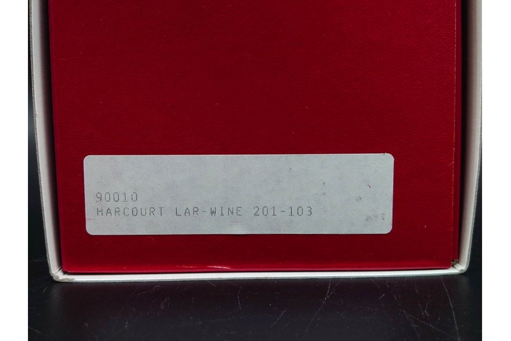 フランス　Baccarat(バカラ)　HARCOURT(アルクール)　L(ラージ)サイズ　精巧なカットが美しいワイングラス2客セット　定価(2客合計)約7万2千円　外箱付き　(R-084984)