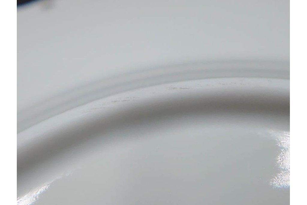 デンマーク製　ROYAL COPENHAGEN(ロイヤルコペンハーゲン)　ブルーフルーテッド フルレース　直径約17cm　プレート2枚セット　スクラッチありB級品　(R-084985)