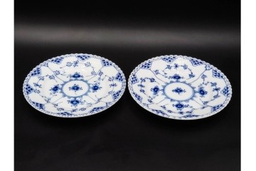 デンマーク製　ROYAL COPENHAGEN(ロイヤルコペンハーゲン)　ブルーフルーテッド フルレース　直径約17cm　プレート2枚セット　スクラッチありB級品　(R-084985)
