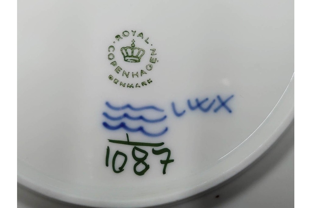 デンマーク製　ROYAL COPENHAGEN(ロイヤルコペンハーゲン)　ブルーフルーテッド フルレース　直径約17cm　プレート2枚セット　スクラッチありB級品　(R-084985)