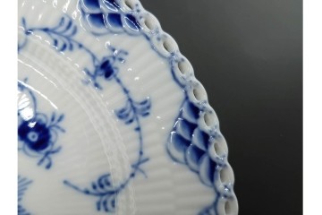 デンマーク製　ROYAL COPENHAGEN(ロイヤルコペンハーゲン)　ブルーフルーテッド フルレース　直径約17cm　プレート2枚セット　スクラッチありB級品　(R-084986)