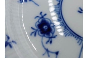 デンマーク製　ROYAL COPENHAGEN(ロイヤルコペンハーゲン)　ブルーフルーテッド フルレース　直径約17cm　プレート2枚セット　スクラッチありB級品　(R-084986)