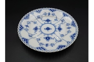 デンマーク製　ROYAL COPENHAGEN(ロイヤルコペンハーゲン)　ブルーフルーテッド フルレース　直径約17cm　プレート2枚セット　スクラッチありB級品　(R-084986)