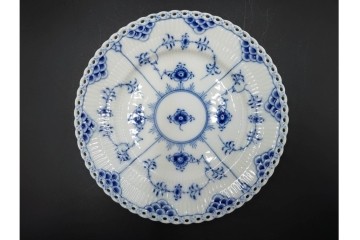 デンマーク製　ROYAL COPENHAGEN(ロイヤルコペンハーゲン)　ブルーフルーテッド フルレース　直径約17cm　プレート2枚セット　スクラッチありB級品　(R-084986)