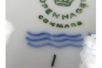 デンマーク製　ROYAL COPENHAGEN(ロイヤルコペンハーゲン)　ブルーフルーテッド フルレース　直径約17cm　プレート2枚セット　スクラッチありB級品　(R-084986)