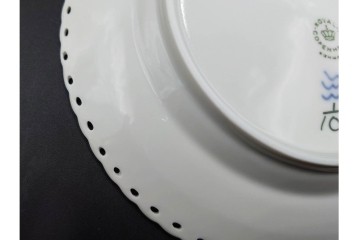 デンマーク製　ROYAL COPENHAGEN(ロイヤルコペンハーゲン)　ブルーフルーテッド フルレース　直径約17cm　プレート2枚セット　スクラッチありB級品　(R-084987)